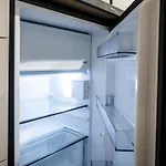 Airport-bus - 13 North - Comfort 5 Apartment *