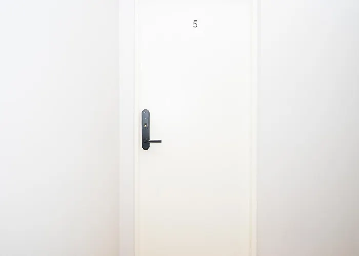 Airport-bus - 13 North - Comfort 5 * Tallin