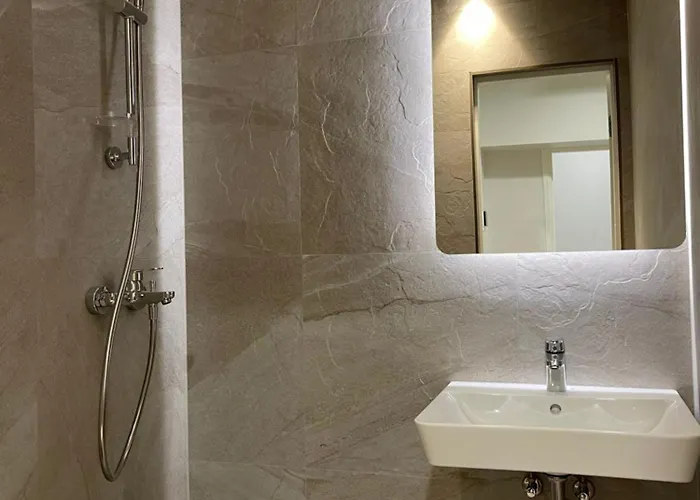 Airport-bus - 13 North - Comfort 5 Apartament