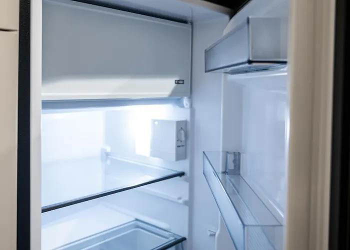 Airport-bus - 13 North - Comfort 5 Apartment *